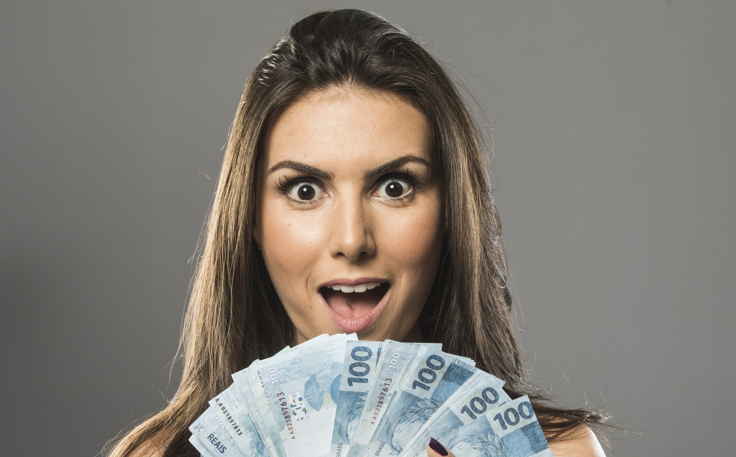 Nathalia Arcuri História da investidora, dicas de livros e canal Me