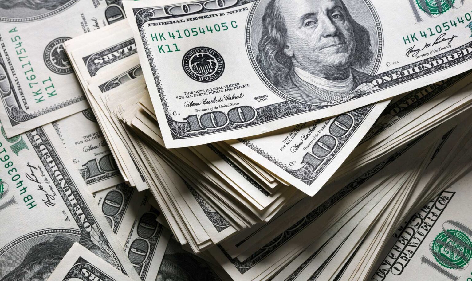 Como investir em dólar Por que investir no exterior