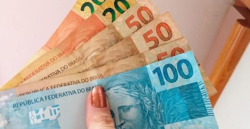Origem do dinheiro - Primeiros bancos, dinheiro brasileiro e criptomoedas