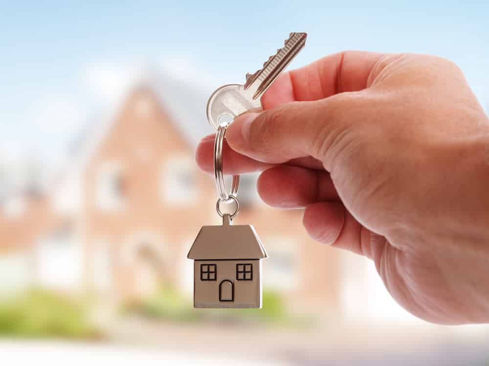 Comprar casa ou alugar? Prós e contras das duas alternativas