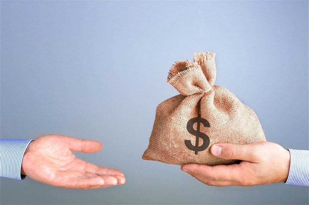 Sinais de que você é rico - Média salarial dos brasileiros e classes