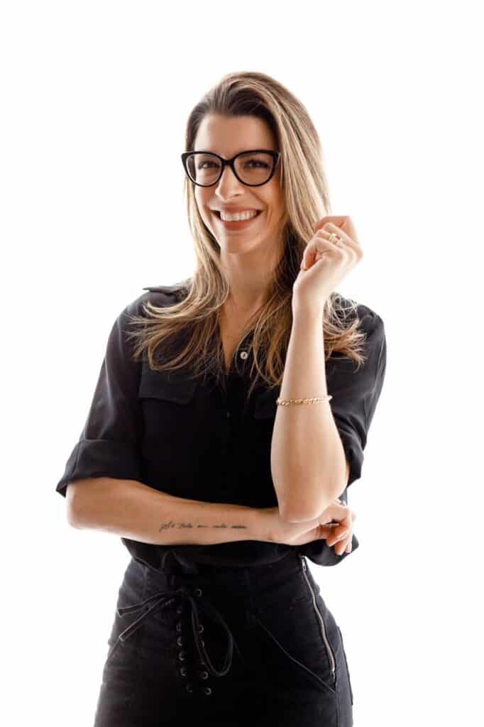 Lara Brenner: biografia e criação do Expressando Direito