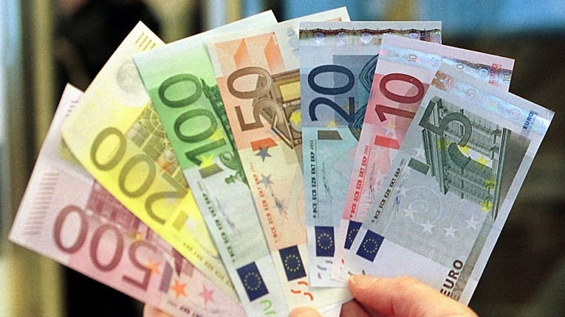 Moedas mais valorizadas do mundo: quais são elas?