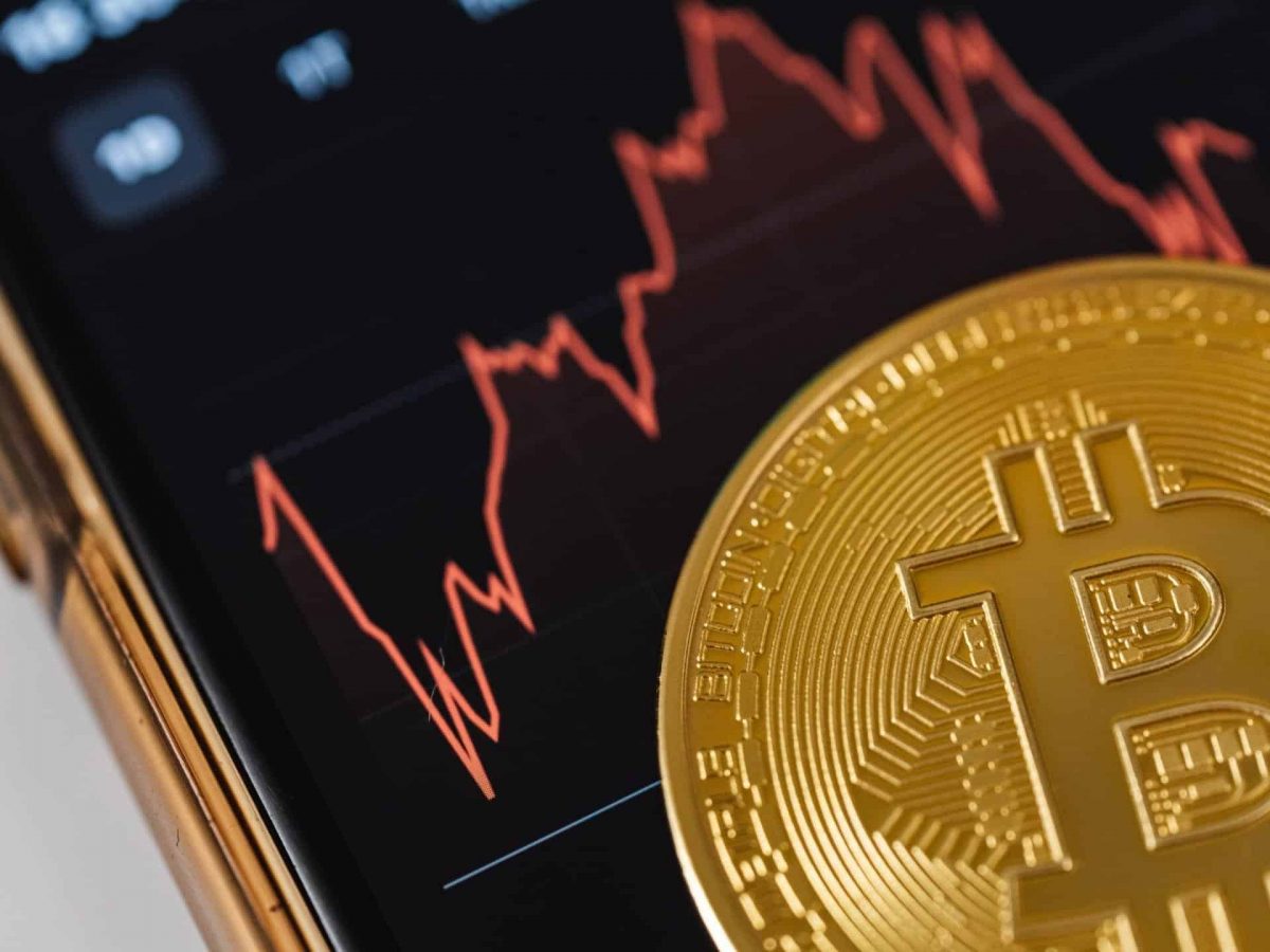 Bitcoin na máxima histórica: chegou a hora de comprar?