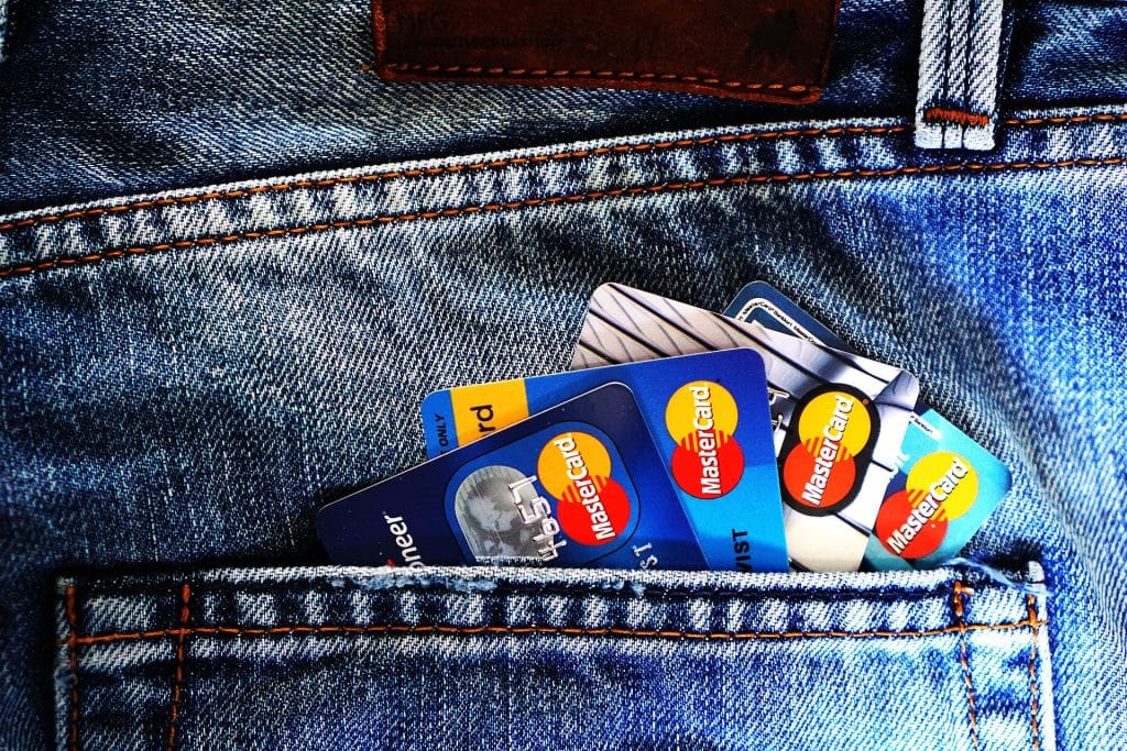 Como comprar DIVIs usando cartão de crédito