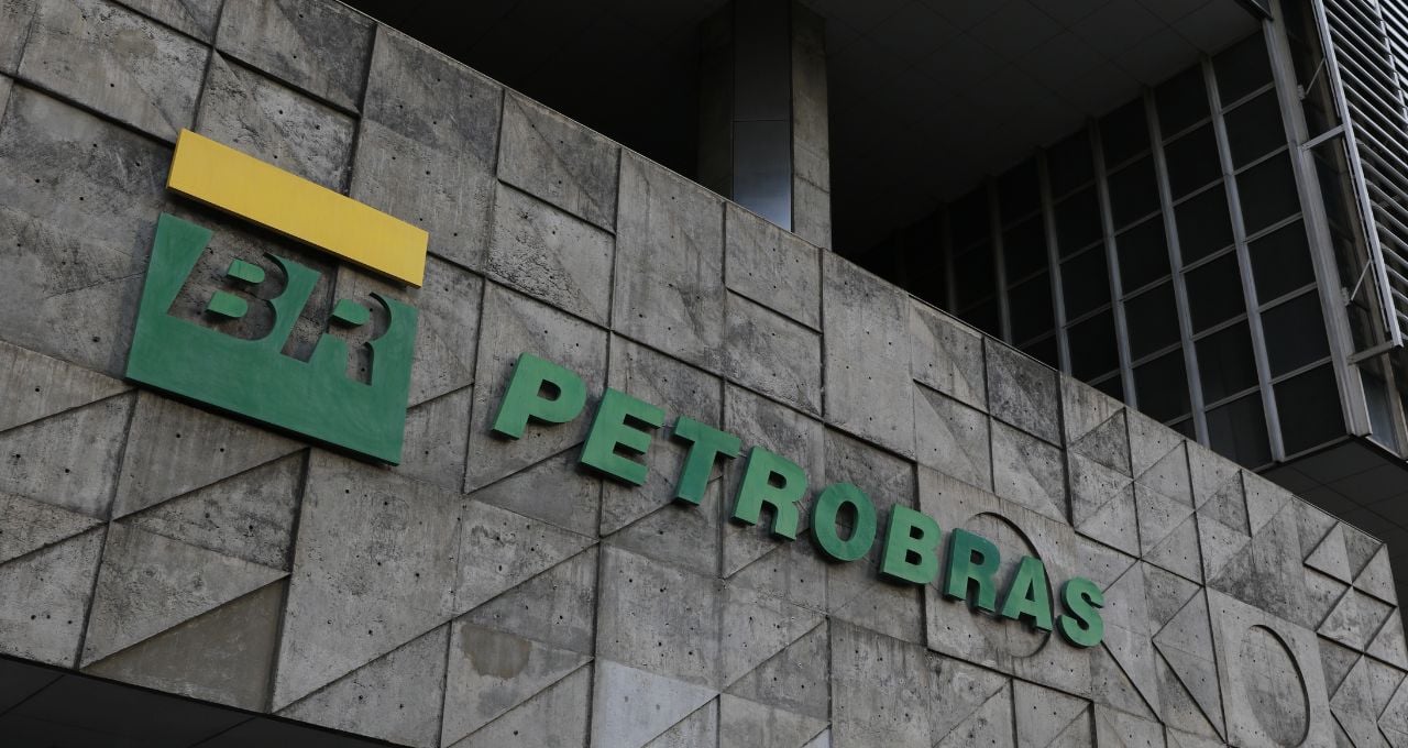 Treta na Petrobras, problemas na T4F, ação salta mais de 40% com promessa de privatização e DPVAT está suspenso